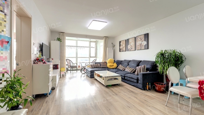 田园风光雅苑二手房实景图