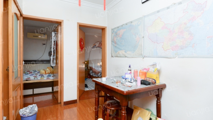 淞滨路150号二手房实景图