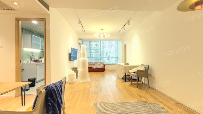 华贸公寓二手房实景图