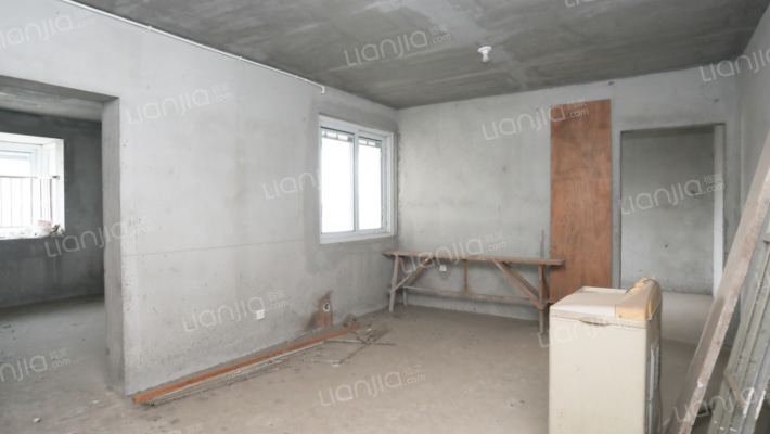 兴润家园二手房实景图