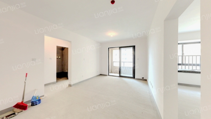 璟宸尊域府二手房实景图