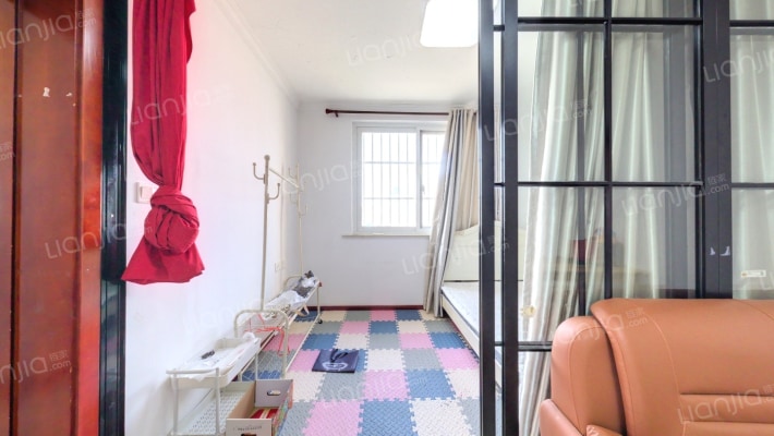 浦潍大楼二手房实景图