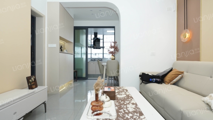 苗圃二手房实景图