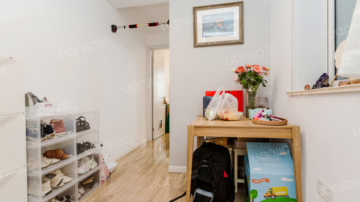 平型关路250弄二手房实景图