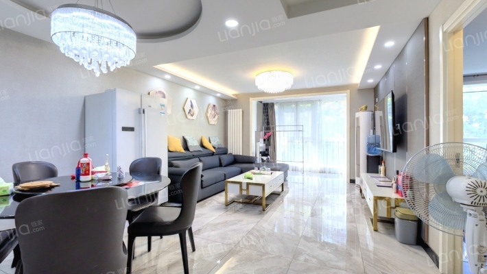 彩虹城三区二手房实景图