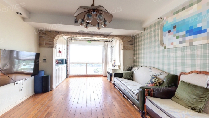 蔚蓝之都二手房实景图