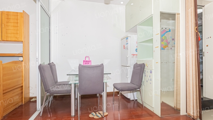 双阳路111弄二手房实景图