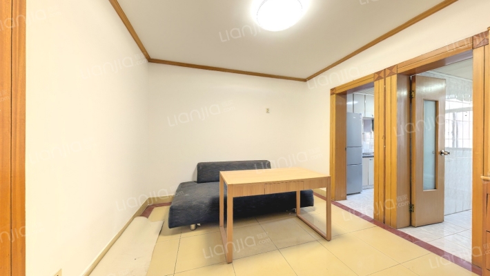 白鹭花园莺歌苑二手房实景图