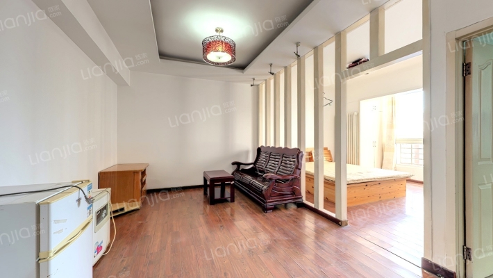 怡馨家园二手房实景图