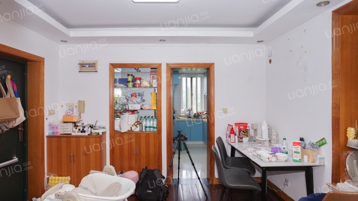 杨泰春城二手房实景图