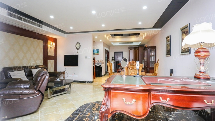 绿地香颂(浦东)(别墅)二手房实景图