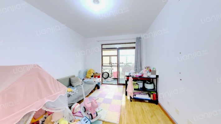 新港雅苑B区二手房实景图