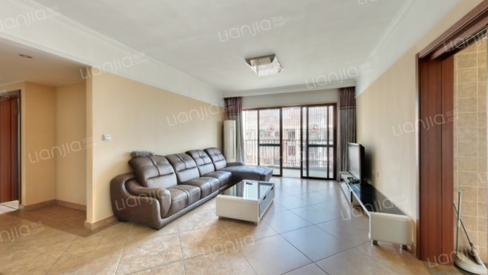 万科兰乔圣菲二手房实景图