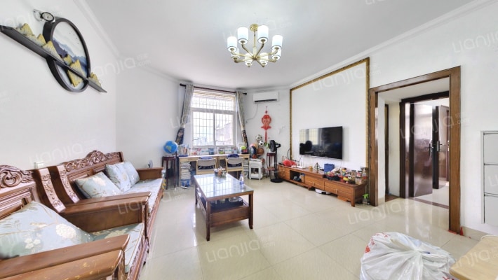 兴阁里小区二手房实景图