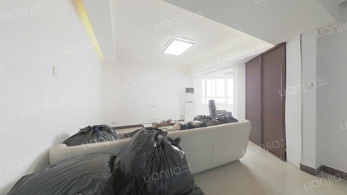 百事佳花园二手房实景图