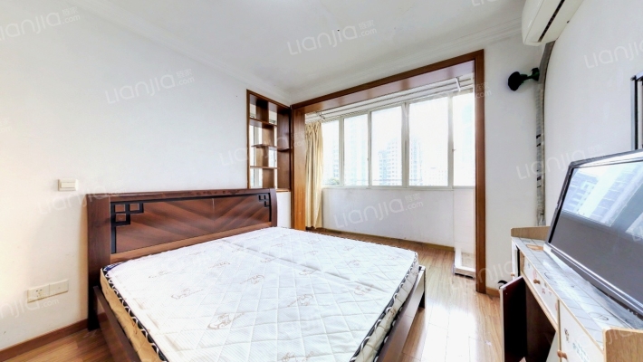 长寿路790号二手房实景图