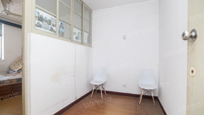 港驳小区二手房实景图