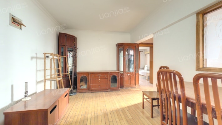 场中公寓二手房实景图