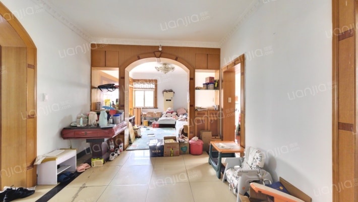 佘山新苑二手房实景图