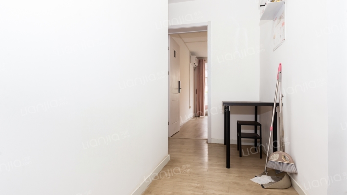 龙柏三村（东西区）二手房实景图