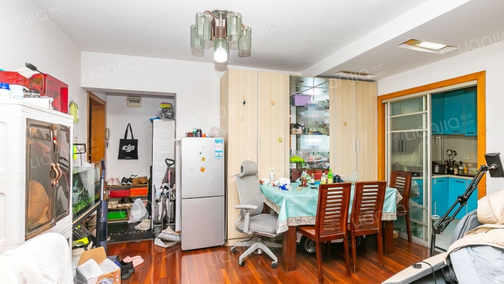 机施公寓二手房实景图