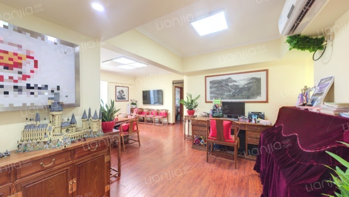 丽影华庭B区二手房实景图