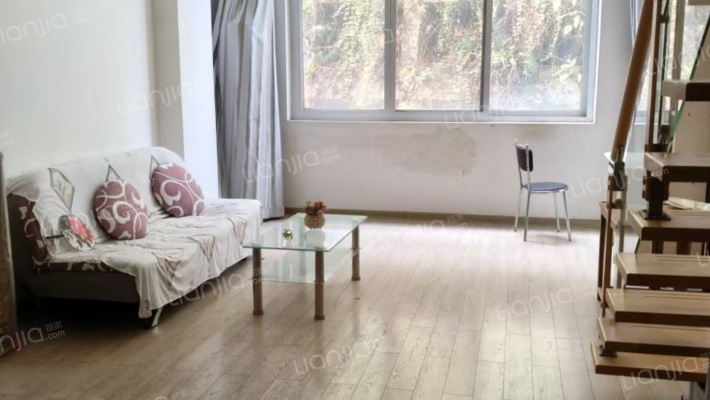 金荣誉峰翡翠花园二手房实景图