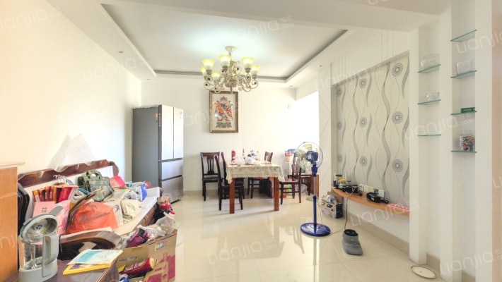 万润嘉园二手房实景图