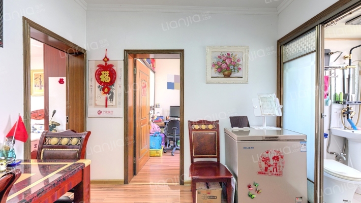 白云小区二手房实景图