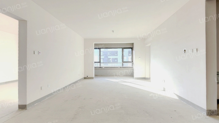 北科建·翡翠华府二手房实景图