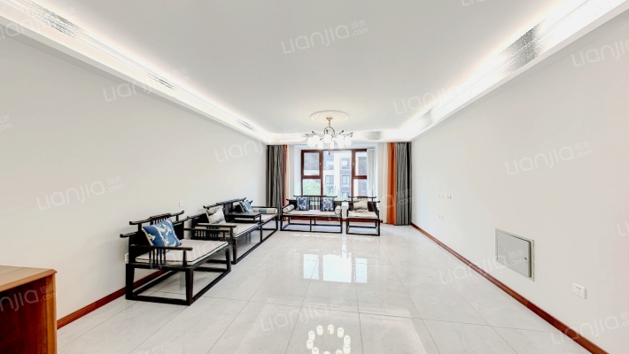 世华龙樾四期二手房实景图