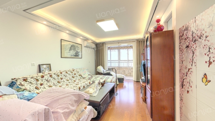 林河爱度二手房实景图