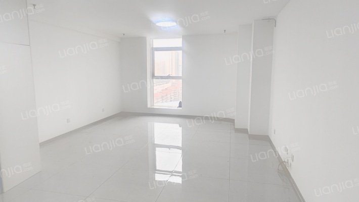 嘉悦中心二手房实景图