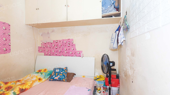 西凌一村二手房实景图