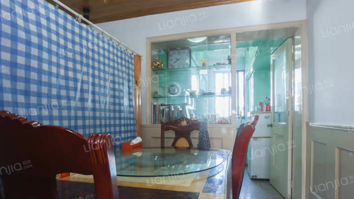 杨泰三村二手房实景图