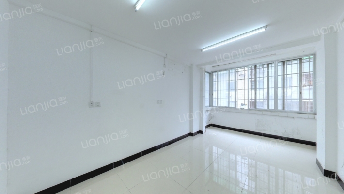 穗发花园二手房实景图