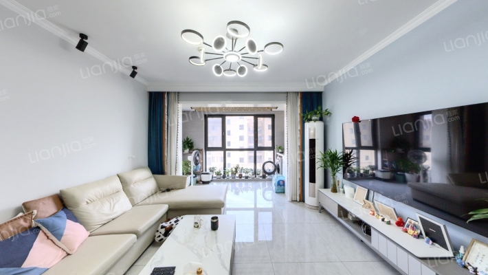 绿地璀璨天城二手房实景图