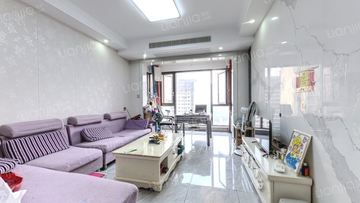 金驰东方樾二手房实景图