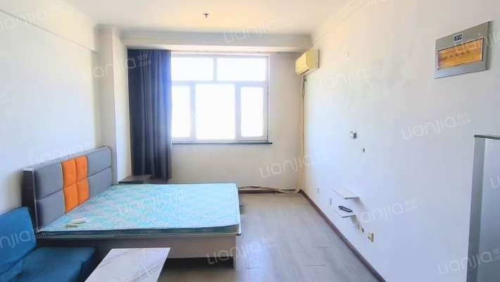 金贸银座二手房实景图