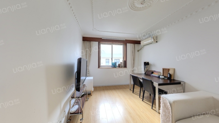 镇宁路318弄二手房实景图