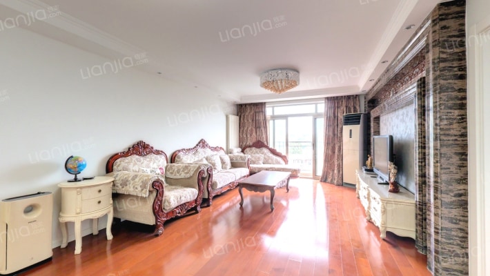 一幅画卷二手房实景图