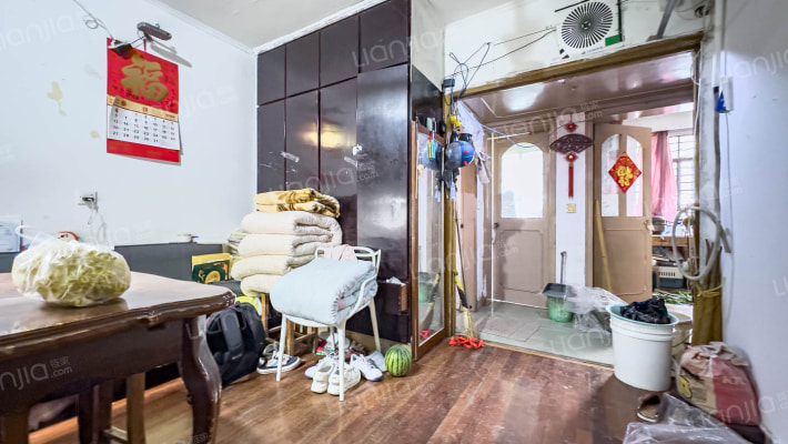 馨虹小区二手房实景图