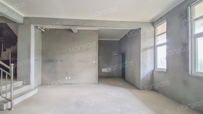 芳草名苑二手房实景图