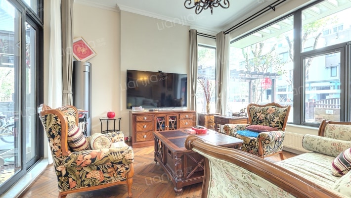 金地格林世界(白金果岭)二手房实景图