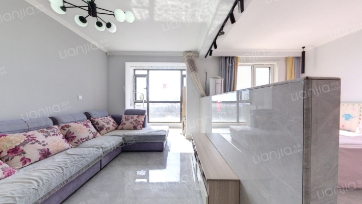 提香海岸多层二手房实景图