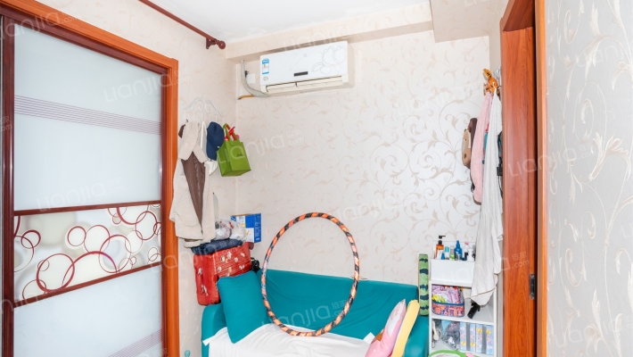 景凤路380弄二手房实景图