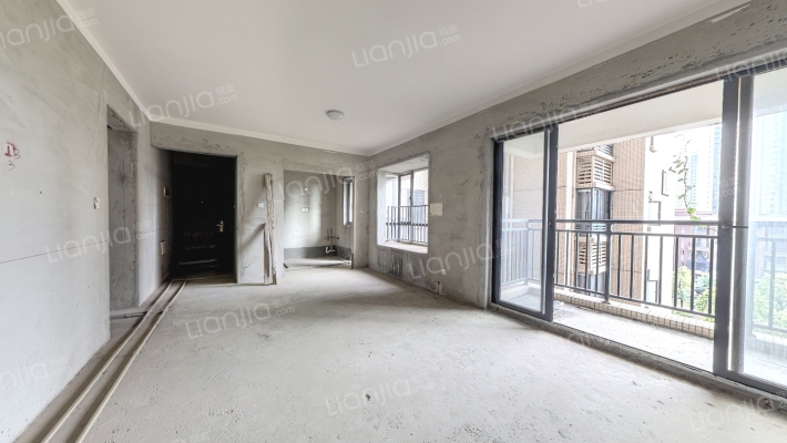 广源纳帕溪谷二手房实景图