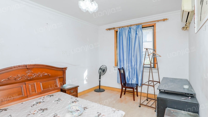 联建新村(宝山)二手房实景图