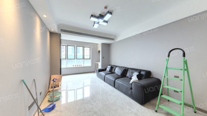 融创宸阅和鸣二手房实景图