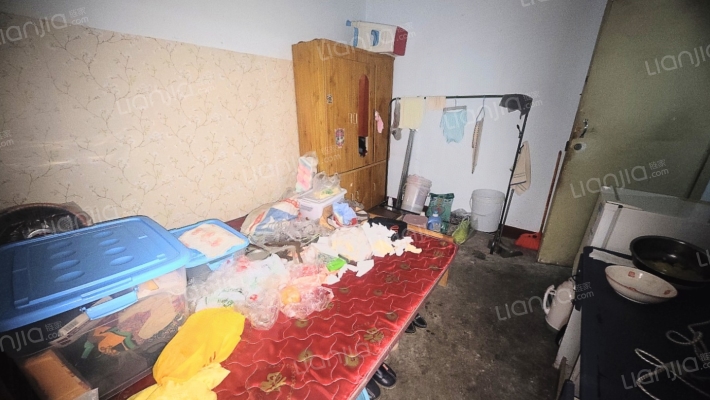 颐年苑二手房实景图